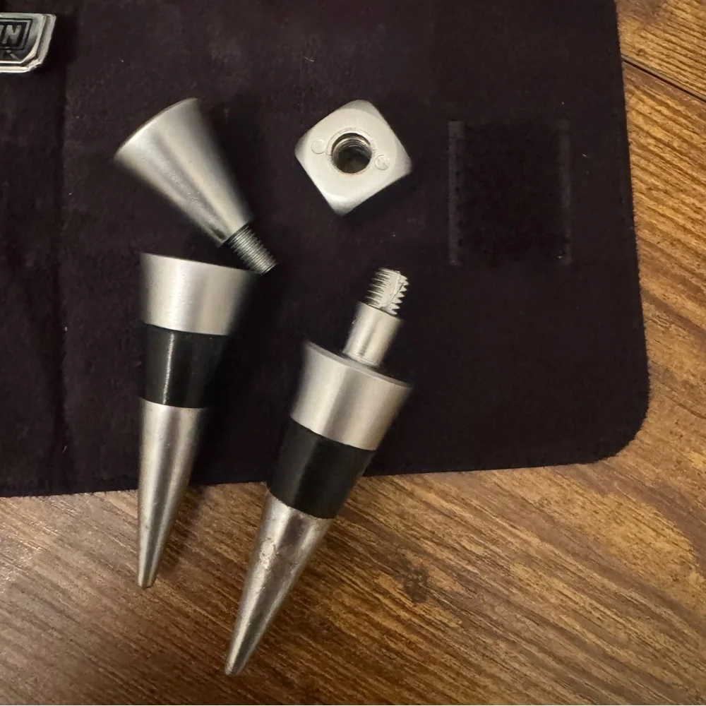 Harley-Davidson Wine Tool Set Corkscrew 2 Stoppers Bar And Shield Travel Pouch‎